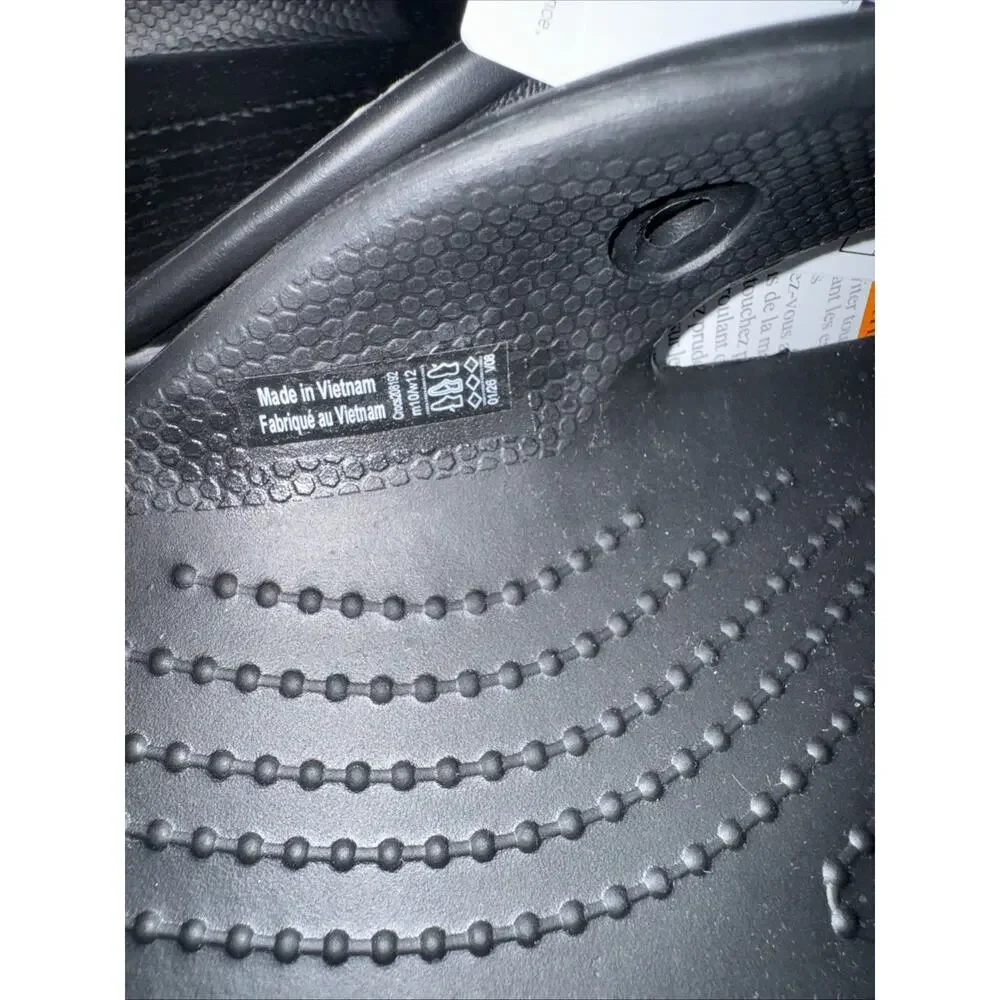 CROCS NEW Baya II Flip Mens 10 Womens 12 Black Comfort Flip Flops Sandals Beach